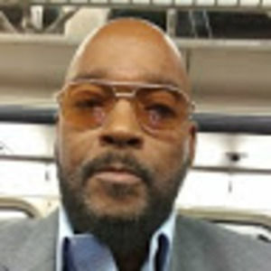 Meet your Posher, Milton e.